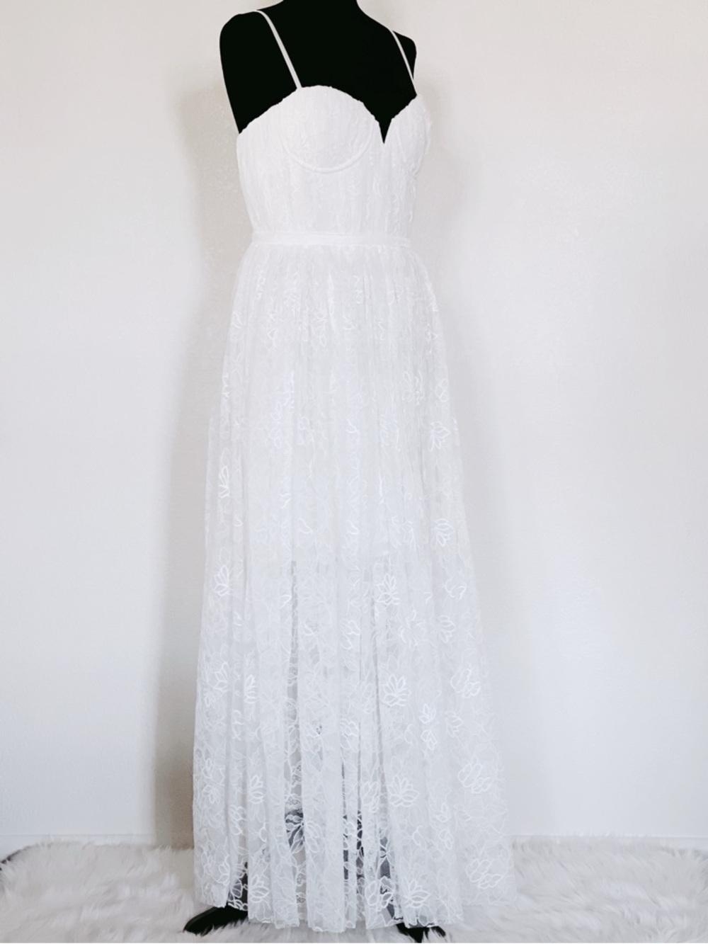 SAU LEE Selena Lace Midi Dress - Picture 3 of 15